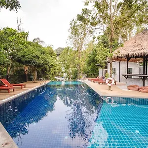 Vandrarhem The Dearly Hostel-padi 5 Star Dive